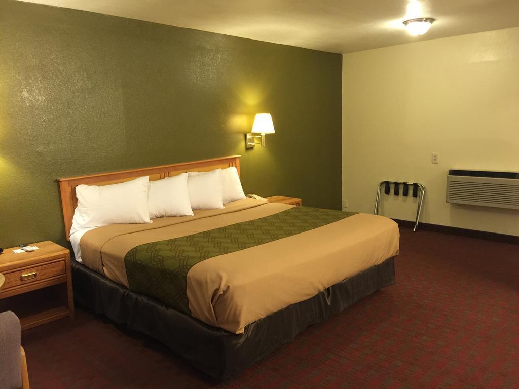 Rodeway Inn Hurricane - Zion National Park Area Dış mekan fotoğraf