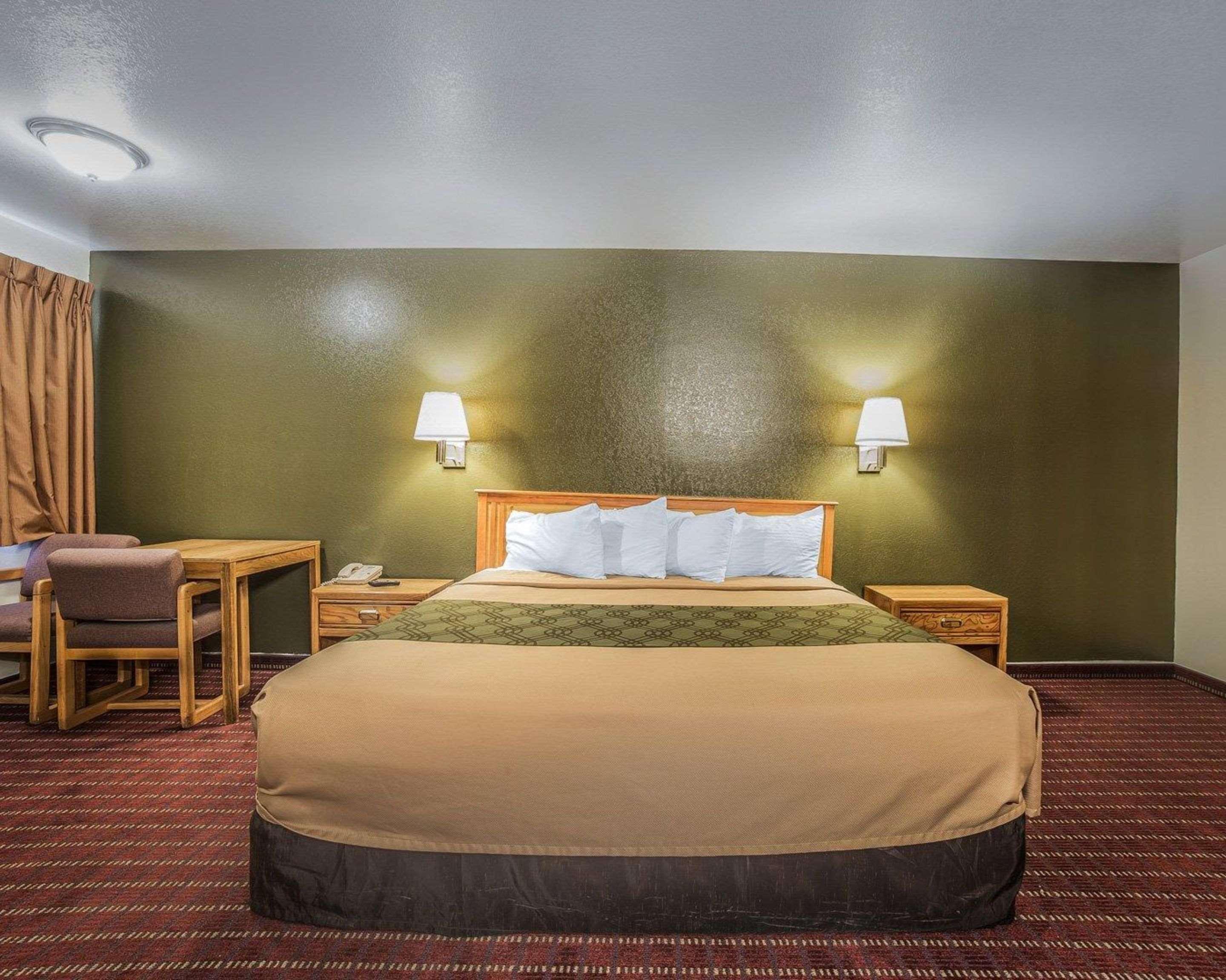 Rodeway Inn Hurricane - Zion National Park Area Dış mekan fotoğraf